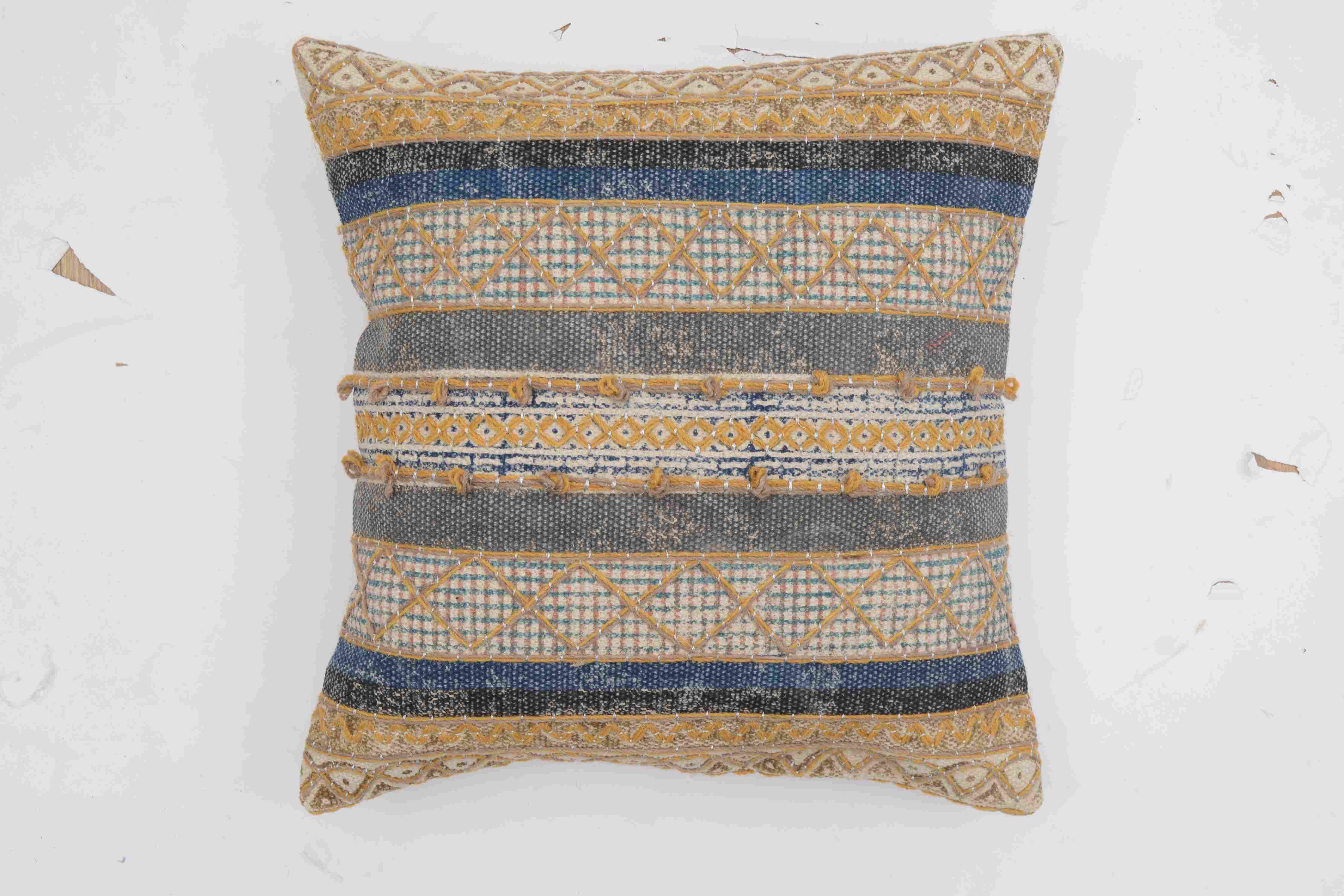 AD-352 PILLOW